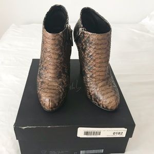 Like a new Giuseppe Zanotti sneak bootie!!!